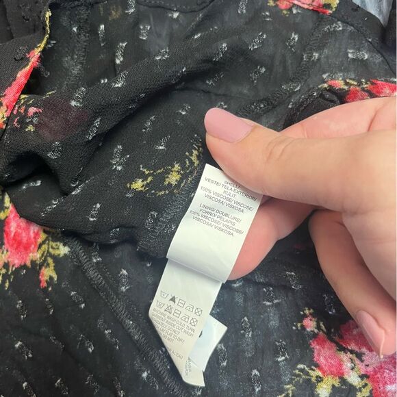 Lucky Brand Boho Floral Print Clip Dot Top Black Pink Size M - Picture 8 of 8